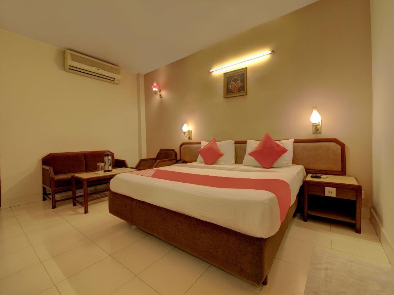 Oyo 1864 Hotel Yuvraj Ράντσι Εξωτερικό φωτογραφία